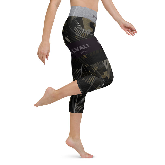 LVALI CAmValiYoga Capri Leggings